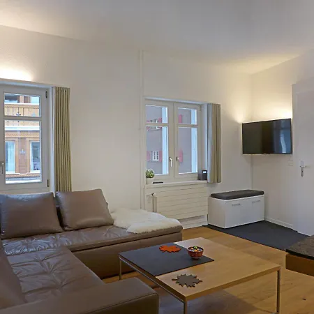 Lauber-1 Apartment